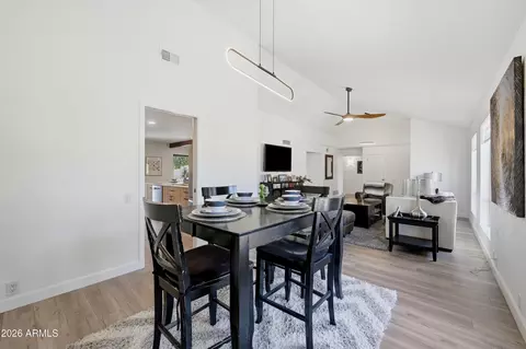 Dining - 3529 E Cannon Dr, Phoenix, AZ 85028 photo 2 of 2