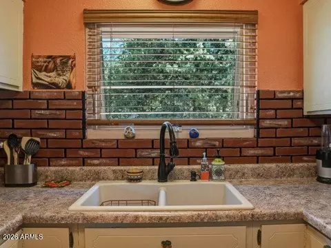 Kitchen - 8076 W Lufkin Dr, Pine, AZ 85544 photo 2 of 4