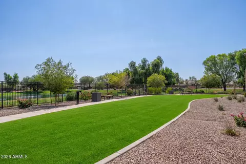 Exterior - 762 E Ginko Ave #201, Gilbert, AZ 85297 photo 4 of 8