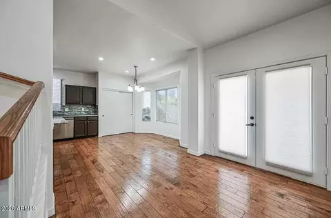 Entry Way - 3222 E Wickieup Ln, Phoenix, AZ 85050 photo 4 of 5