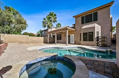 Exterior - 3222 E Wickieup Ln, Phoenix, AZ 85050 photo 3 of 6