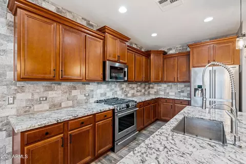 Kitchen - 2020 W Bajada Rd, Phoenix, AZ 85085 photo 3 of 3