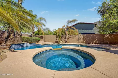 Exterior - 10520 E Olla Ave, Mesa, AZ 85212 photo 7 of 11