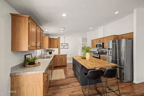 2705 W Mockingbird St, Apache Junction, AZ 85120 photo 6