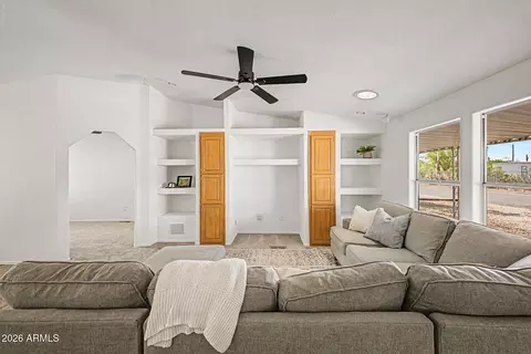 2705 W Mockingbird St, Apache Junction, AZ 85120 photo 2