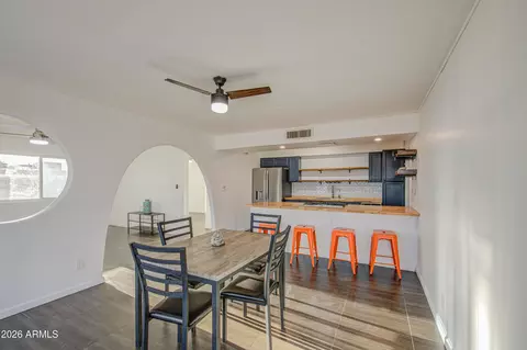 Dining - 1340 E Townley Ave, Phoenix, AZ 85020 photo 2 of 4