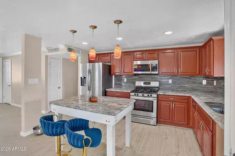 Kitchen - 3629 E Winchcomb Dr, Phoenix, AZ 85032 photo 2 of 4
