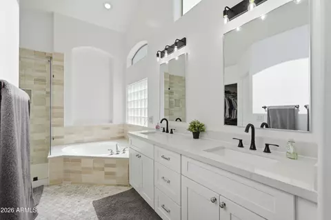 Bath - 2906 E Merrill Ave, Gilbert, AZ 85234 photo 2 of 4