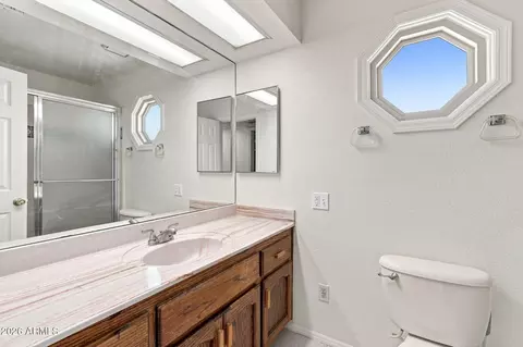 Bath - 5362 E Dolphin Ave, Mesa, AZ 85206 photo 1 of 3