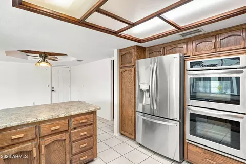Kitchen - 5362 E Dolphin Ave, Mesa, AZ 85206 photo 3 of 4