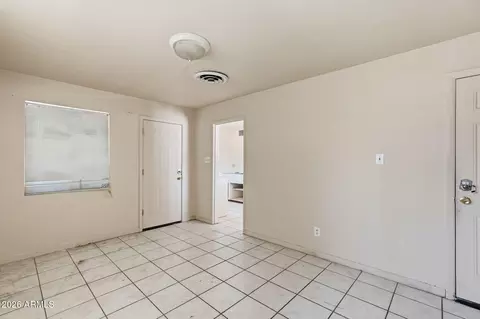 Living - 2743 W Ocotillo Rd, Phoenix, AZ 85017 photo 6 of 6