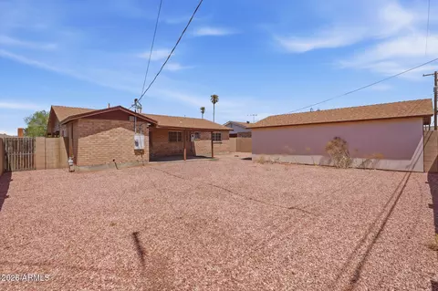Exterior - 2743 W Ocotillo Rd, Phoenix, AZ 85017 photo 5 of 6