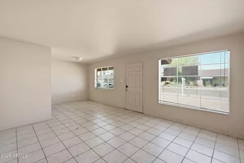 Living - 2743 W Ocotillo Rd, Phoenix, AZ 85017 photo 2 of 6