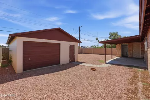 Exterior - 2743 W Ocotillo Rd, Phoenix, AZ 85017 photo 3 of 6