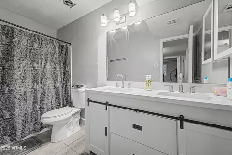 6736 W Vermont Ave, Glendale, AZ 85303