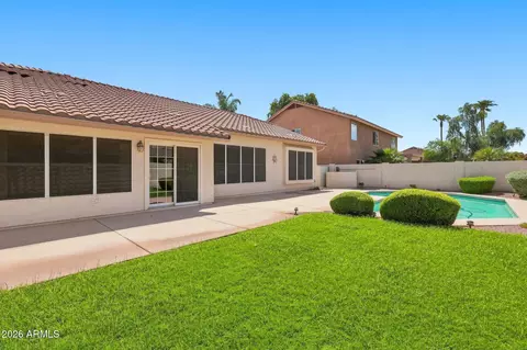 Exterior - 464 E Baylor Ln, Gilbert, AZ 85296 photo 3 of 6