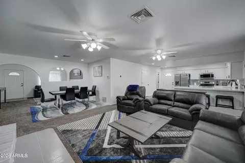 Living - 477 W Baseline Spur, Globe, AZ 85501 photo 3 of 3