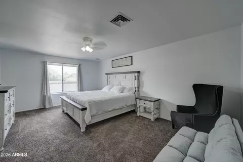 Bedroom - 477 W Baseline Spur, Globe, AZ 85501 photo 2 of 3