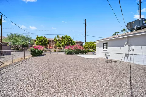 Exterior - 2201 E Campbell Ave, Phoenix, AZ 85016 photo 2 of 6