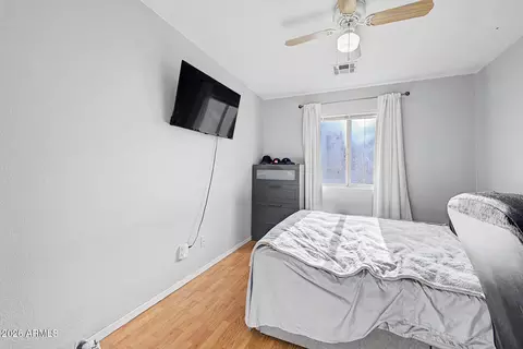 Bedroom - 1096 E Graham Ln, Apache Junction, AZ 85119 photo 4 of 5