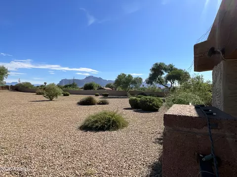 Exterior - 1096 E Graham Ln, Apache Junction, AZ 85119 photo 13 of 14