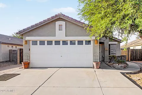 Exterior - 1096 E Graham Ln, Apache Junction, AZ 85119 photo 4 of 14
