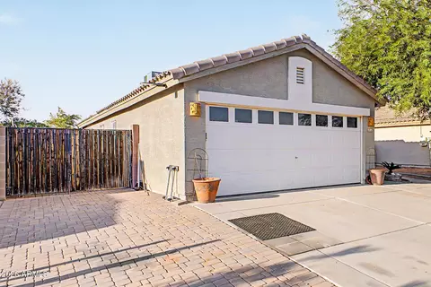 Exterior - 1096 E Graham Ln, Apache Junction, AZ 85119 photo 5 of 14