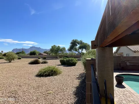 Exterior - 1096 E Graham Ln, Apache Junction, AZ 85119 photo 11 of 14