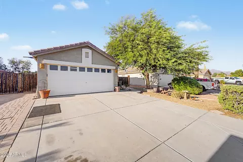 Exterior - 1096 E Graham Ln, Apache Junction, AZ 85119 photo 7 of 14