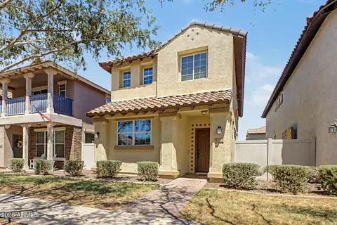 Exterior - 3795 E Hans Dr, Gilbert, AZ 85296 photo 5 of 15