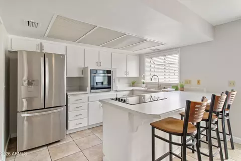 Kitchen - 10 E Hermosa Dr, Tempe, AZ 85282 photo 2 of 3