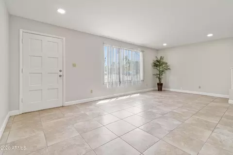 Living - 10 E Hermosa Dr, Tempe, AZ 85282 photo 2 of 3