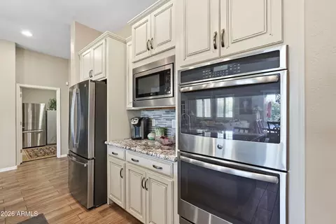Kitchen - 10345 E Kinetic Dr, Mesa, AZ 85212 photo 5 of 5