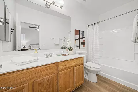 Bath - 6817 S 40th Ln, Phoenix, AZ 85041 photo 1 of 2