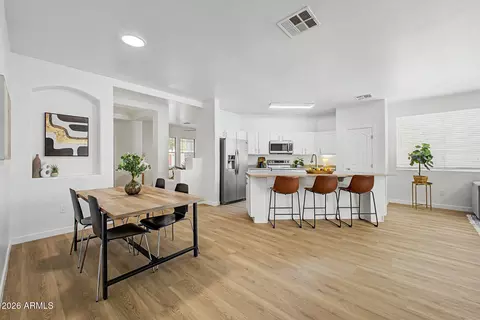 Dining - 6817 S 40th Ln, Phoenix, AZ 85041 photo 1 of 1