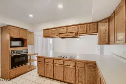 Kitchen - 116 E Manhatton Dr, Tempe, AZ 85282 photo 4 of 4