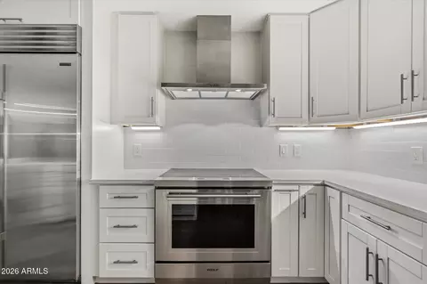 Kitchen - 3116 E Rose Ln, Phoenix, AZ 85016 photo 2 of 4