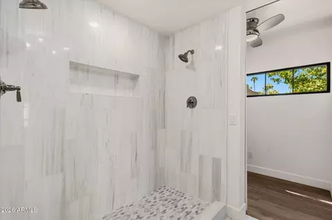 Bath - 3116 E Rose Ln, Phoenix, AZ 85016 photo 2 of 3
