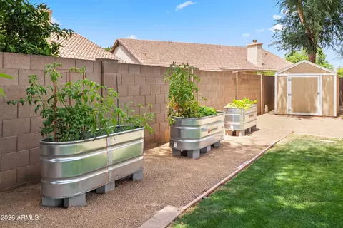 Exterior - 1071 E Ivanhoe St, Gilbert, AZ 85295 photo 6 of 7