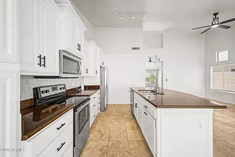 Kitchen - 3834 E Windsong Dr, Phoenix, AZ 85048 photo 5 of 5