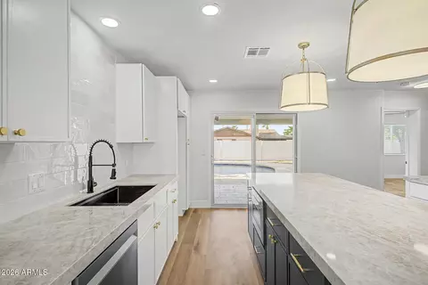 Kitchen - 4623 E Joan De Arc Ave, Phoenix, AZ 85032 photo 4 of 5