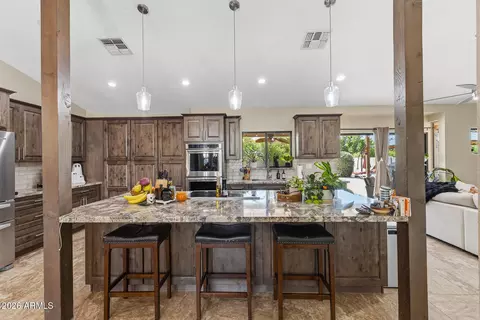 Kitchen - 4725 E Le Marche Ave, Phoenix, AZ 85032 photo 2 of 6