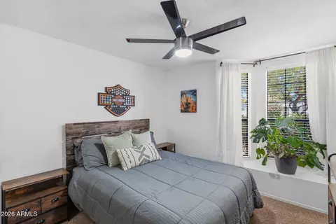 Bedroom - 4725 E Le Marche Ave, Phoenix, AZ 85032 photo 4 of 4