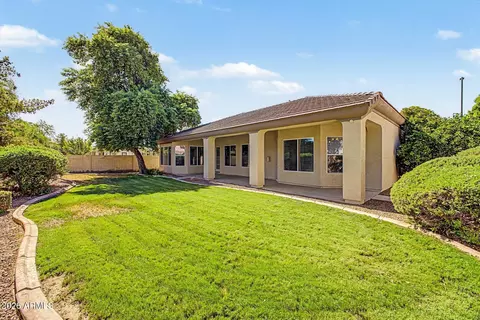 Exterior - 3469 E Mockingbird Dr, Gilbert, AZ 85234 photo 4 of 5
