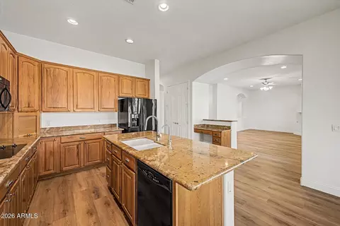 Kitchen - 3469 E Mockingbird Dr, Gilbert, AZ 85234 photo 3 of 4