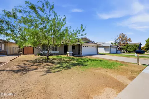 Exterior - 1651 E Apollo Rd, Phoenix, AZ 85042 photo 2 of 4