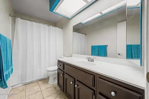 Bath - 8239 E Navarro Ave, Mesa, AZ 85209 photo 4 of 4