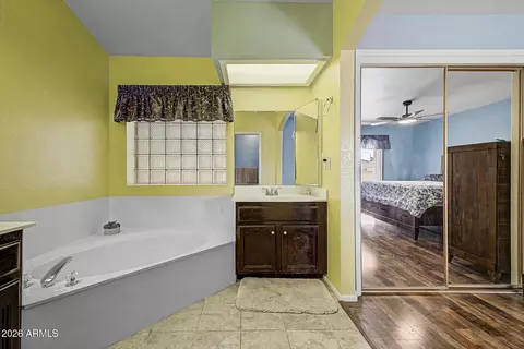 Bath - 8239 E Navarro Ave, Mesa, AZ 85209 photo 2 of 4