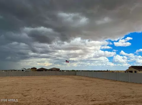 Exterior - 29405 N 224th Dr, Wittmann, AZ 85361 photo 2 of 7