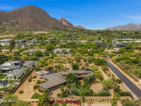 5721 N Casa Blanca Dr, Paradise Valley, AZ 85253